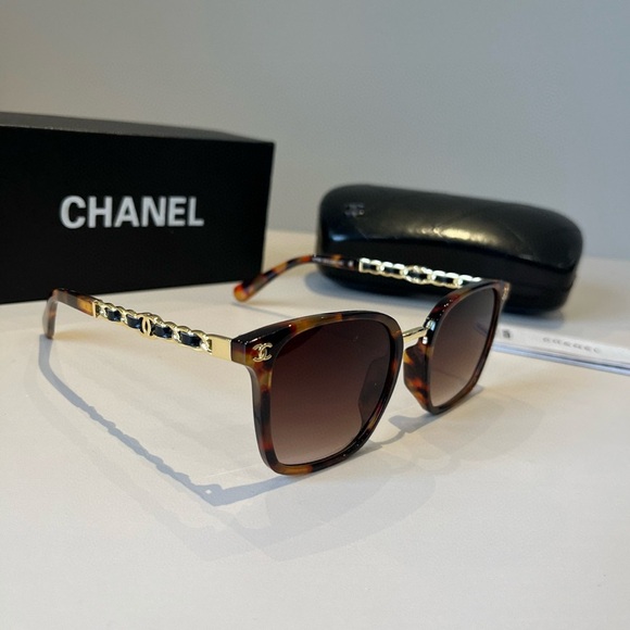Meet the Posher Accessories - Chanel Large Frame Sunglasses
